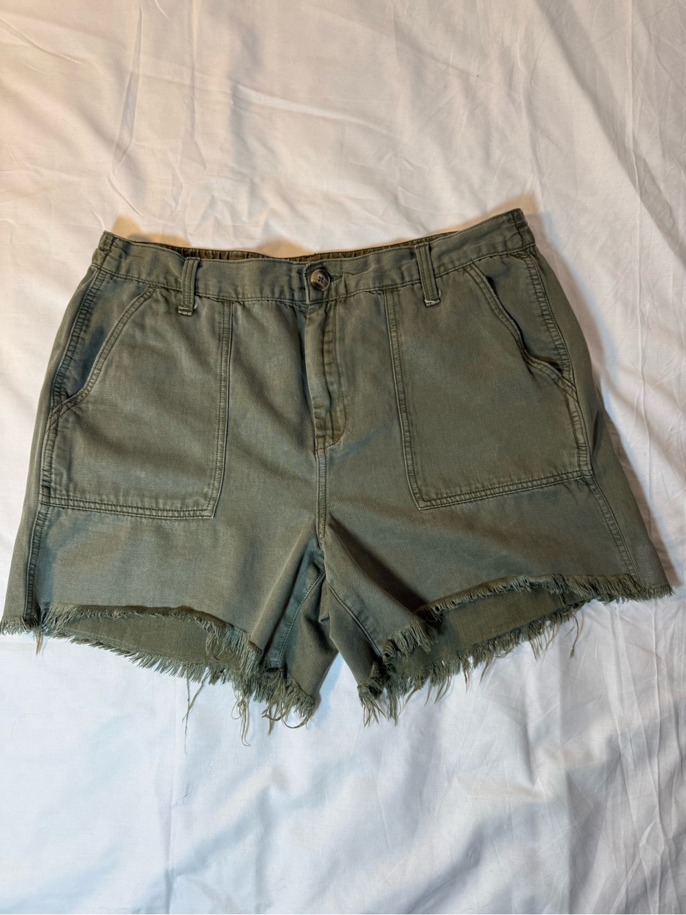 Aerie Olive Green Women's Frayed Hem Utility Shorts Size Large